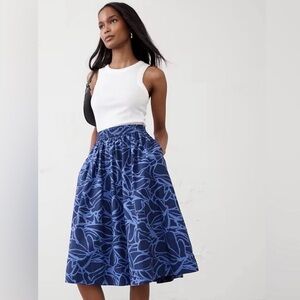 NWT, BANANA REPUBLIC BLUE PRINT COTTON SKIRT SIZE L